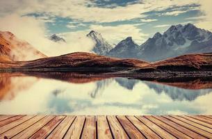 il pittoresco paesaggio di montagna. svaneti superiore, georg foto