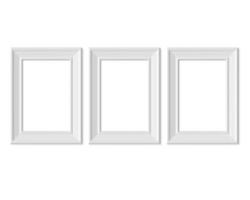 set 3 mockup di cornice verticale 2x3 a4 verticale. blank bianco in carta realistica, legno o plastica. cornice poster isolata mock up modello su sfondo bianco. rendering 3d. foto