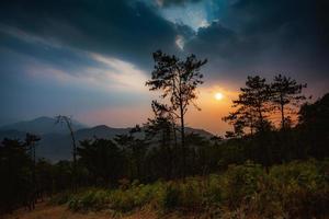 punto di vista di doi chik jong, provincia di lampang, tailandia foto