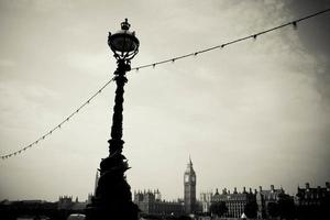 london street in bianco e nero foto