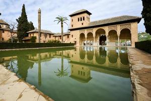 i giardini parziali dell'alhambra a granada foto