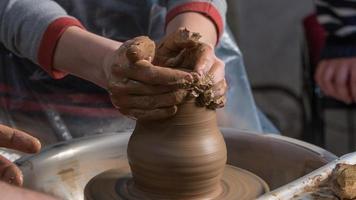 laboratorio di ceramica per bambini foto