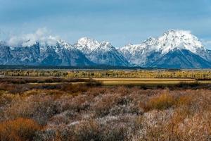 vista della catena montuosa del Grand Teton foto