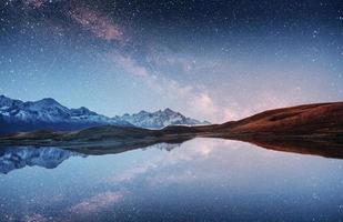 fantastico il cielo stellato e la via lattea foto