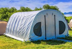 amping tenda in campeggio al parco nazionale su kamchatka foto