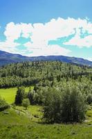 paesaggio spettacolare, le nuvole remano nella bellissima hemsedal, viken, norvegia. foto