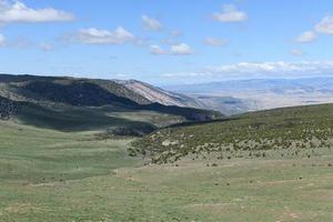 la bellezza paesaggistica del Colorado. splendidi paesaggi drammatici nel monumento nazionale dei dinosauri, in colorado foto