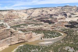 la bellezza paesaggistica del Colorado. punto della ruota del carro sul fiume yampa nel monumento nazionale dei dinosauri foto