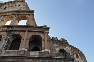 il colosseo aka colosseo o colosseo a roma italia foto