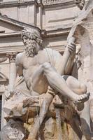 fontana dei quattro fiumi a roma foto