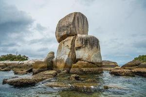 koh hinson dell'isola di lipe nella provincia di satun nel sud della thailandia. foto