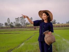 l'agricoltore è donna foto