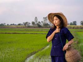 l'agricoltore è donna foto