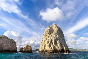 punto di riferimento panoramico della destinazione turistica arco di cabo san lucas, el arco, punto di osservazione delle balene e snorkeling foto