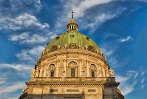 chiesa di frederiks nel centro storico di copenhagen, danimarca foto