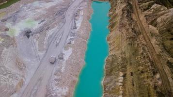 carriera che estrae la vista dal drone foto