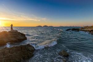 messico, mazatlan, el malecon con vista sull'oceano e ristoranti vicino al lungomare e al centro storico foto