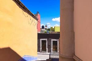 durango, messico, colorato centro coloniale vicino a plaza de armas centrale e basilica cattedrale foto