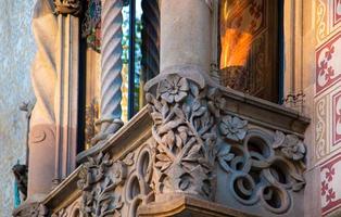 barcellona, edifici lungo il viale passeig de gracia foto