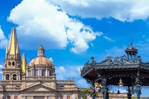 messico, basilica della cattedrale di guadalajara nel centro storico entra vicino a plaza de armas e piazza della liberazione foto