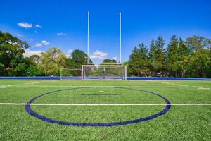 stadio di calcio e campo di allenamento nel campus universitario foto