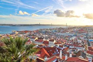 lisbona vista panoramica dal castello di san giorgio sao jorge belvedere foto