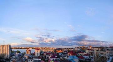 vista dall'alto della città di ternopil foto