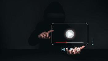 guardare video su internet, live streaming concerto online foto