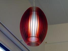 lampadina rossa e indoor foto