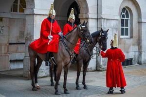 Londra, Regno Unito, 2013. bagnini della cavalleria domestica delle regine foto