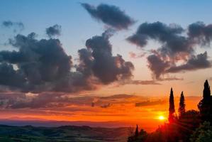 tramonto val d'orcia toscana foto