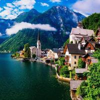 immagine del famoso villaggio alpino hallstatt foto