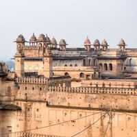 il forte di jahangir mahal orchha a orchha, madhya pradesh, india, il palazzo di jahangir mahal o orchha è la cittadella e la guarnigione situata a orchha. Madhya Pradesh. India, siti archeologici indiani foto