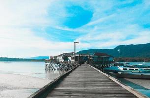 bellissima vista sulla spiaggia foto