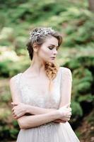 ritratto di una bella sposa. cerimonia di matrimonio in stile boho foto