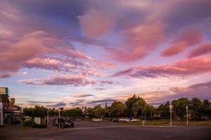 te anau, fiordland, nuova zelanda, 2012. ammirando il cielo della sera foto