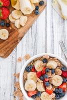 colazione salutare (cornflakes con frutta)