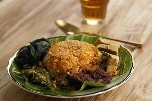 Nasi Padang Rendang foto