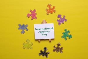 giornata mondiale di sensibilizzazione sull'autismo o giornata mondiale di asperger, concetto di sfondo per l'assistenza sanitaria mentale foto