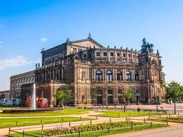 hdr semperoper a dresda foto