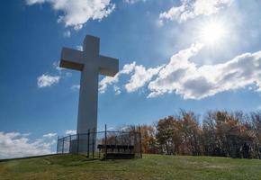 grande croce di cristo a jumonville vicino a uniontown, pennsylvania foto