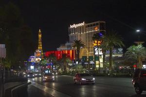 las vegas, nv, usa - 30 agosto 2017 persone che camminano nella striscia di las vegas. foto