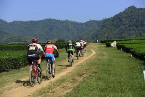chiangrai, tailandia, 29-11-14, sfida in mountain bike di singha foto