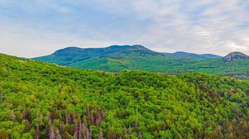 parte alta della montagna della regione di montagna bianca del New Hampshire foto