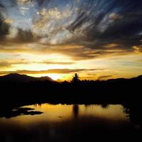 bella vista del paesaggio con l'alba foto