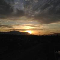 bella vista del paesaggio con l'alba foto