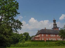 la città di Husum al mare del nord foto