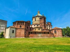 hdr chiesa di sant eustorgio, milano foto