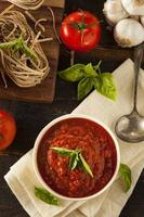 salsa marinara italiana rossa fatta in casa
