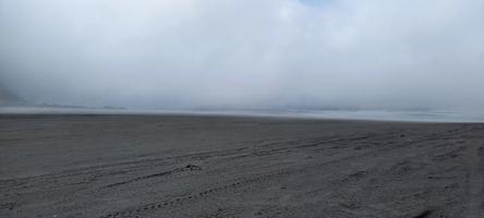 guarda la bellezza naturale del monte bromo, in indonesia foto